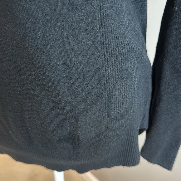 Devotion by Cyrus Tunic Sweater Small - Picture 3 of 7